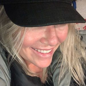 Meet your Posher, Meesh